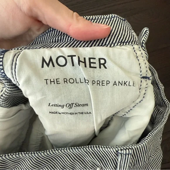 MOTHER The Roller Prep Ankle Pants - Picture 9 of 10